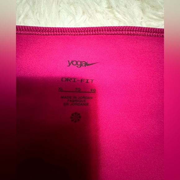 - Nike Dri-Fit Yoga Burgundy Women's Tank Top Size XL - Picture 11 of 11